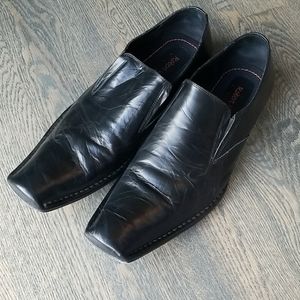 Robert Wayne black loafers